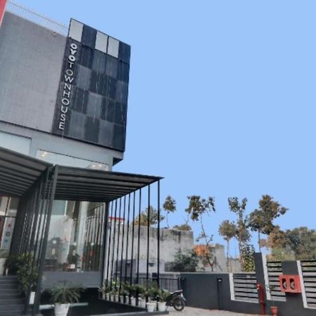 Hotel Landmark, 勒克瑙 外观 照片